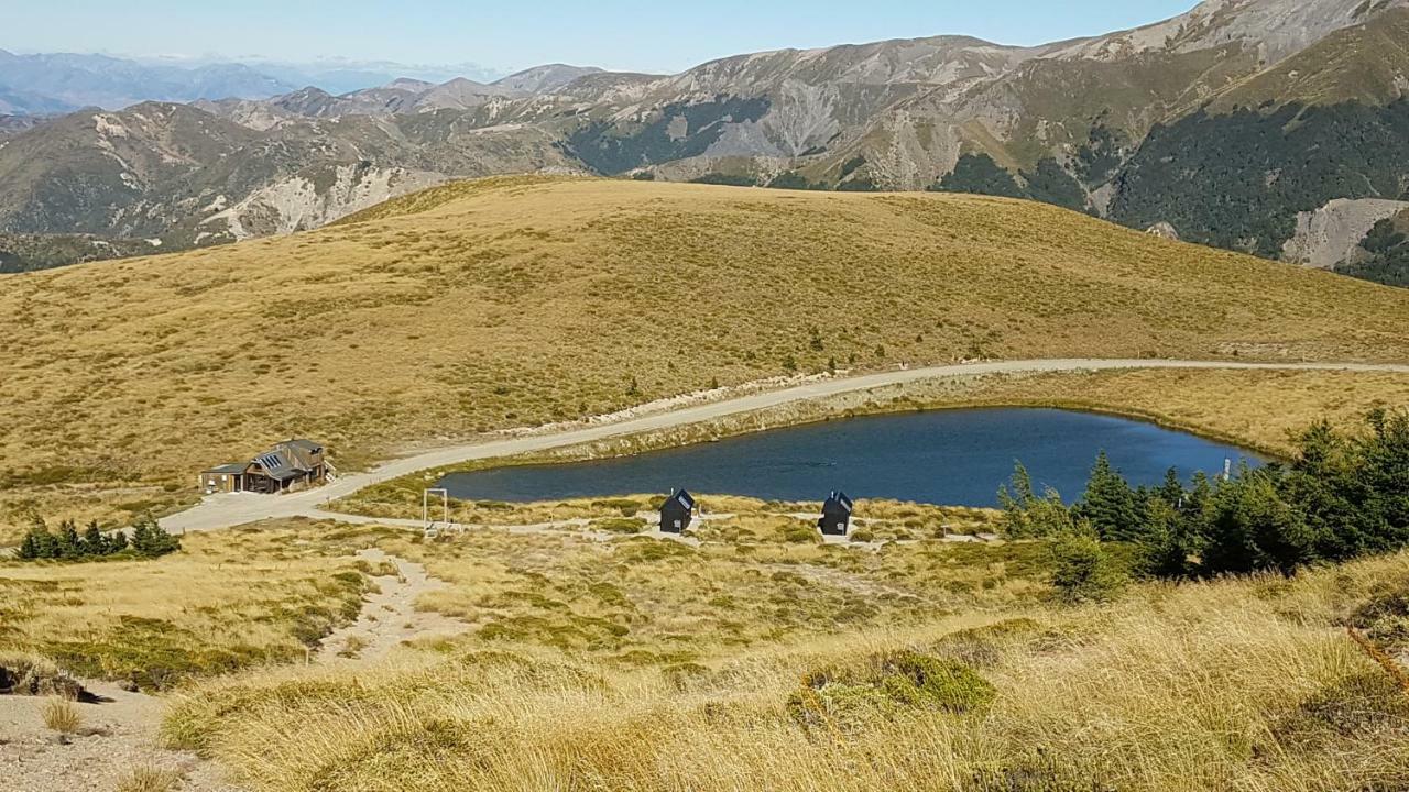 Готель Lake Stella Mountain Huts Mt Lyford Екстер'єр фото